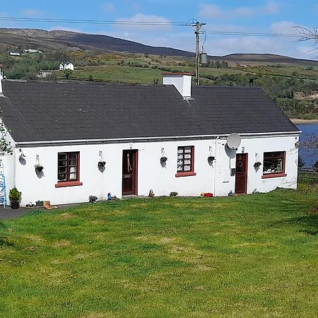 Granny'S Cottage, A Lovely Lakeside Cottage Donegal Town Buitenkant foto