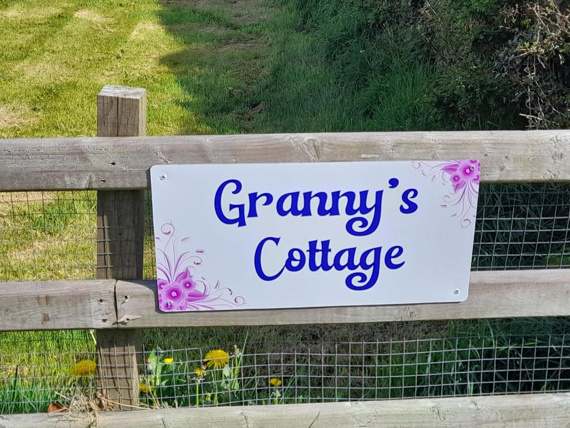 Granny'S Cottage, A Lovely Lakeside Cottage Donegal Town Buitenkant foto